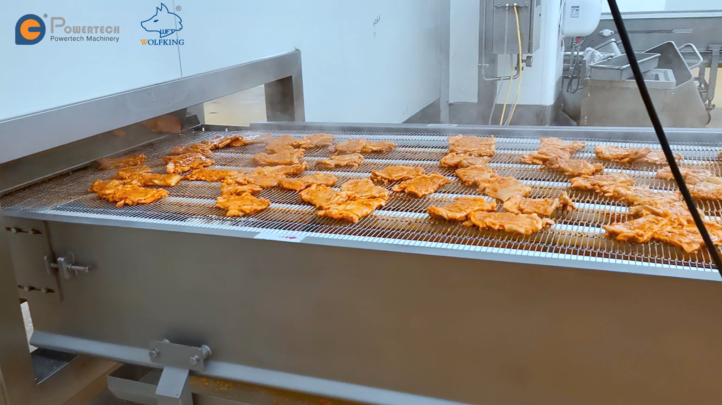 أرجل الدجاج ومنتجات الستيك المطبوخة بالفرن النفقي